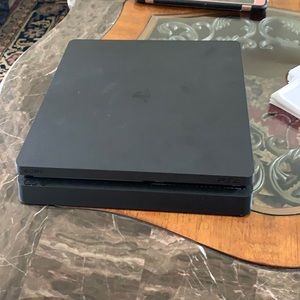 Playstation 4 Slim